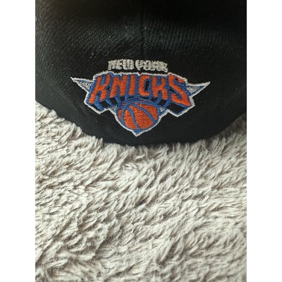 New York Knicks Hat Cap Fitted 7 1/4 White Orange Area Code 212 NBA New Era New - Picture 7 of 14